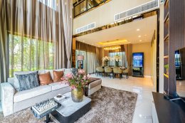 Chewarom Nakhon-In, Detached House in Luxurious Mansion Style